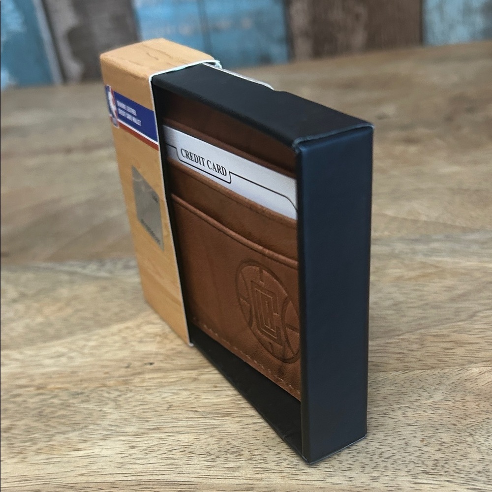 NBA Clippers  Brown Leather Credit Card Holder - Picture 9 of 10